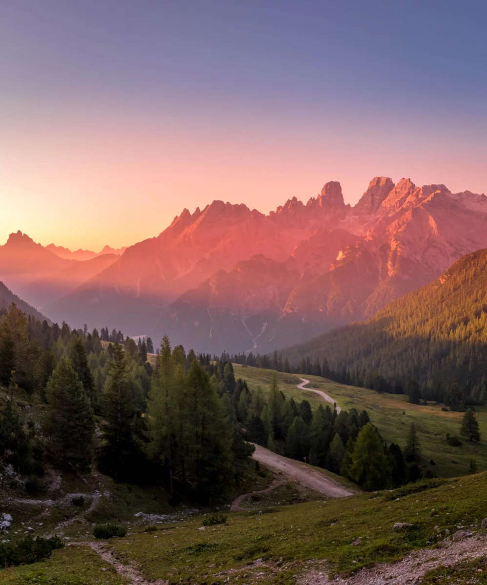 Listwy do oświetlenia sufitu