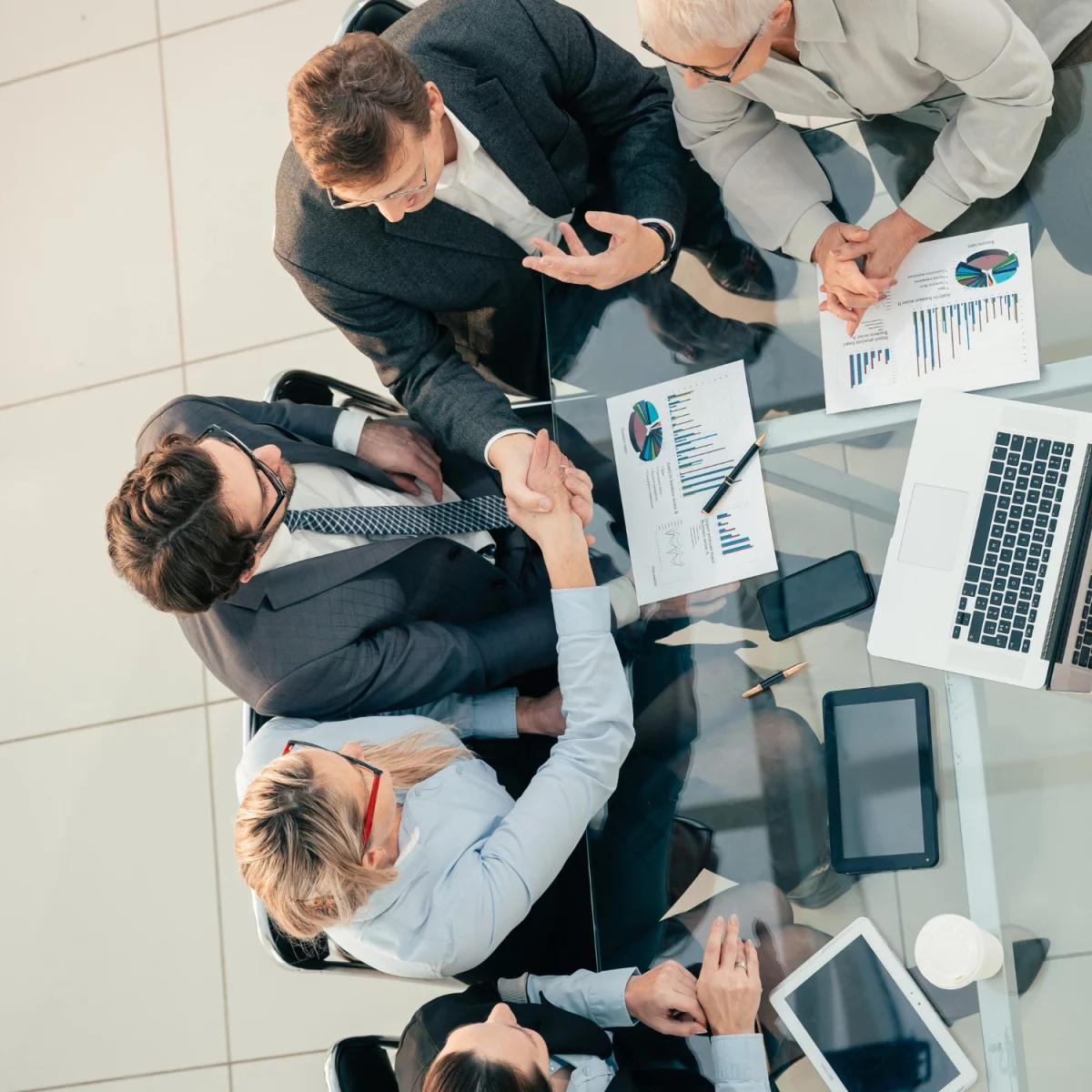 Czy ktoś może mi pomóc wykonać odbiór elektroodpadów w Białymstoku?